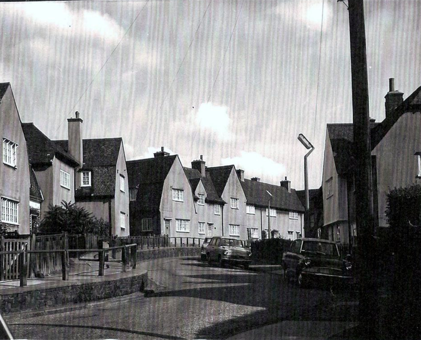 Ross Way street view